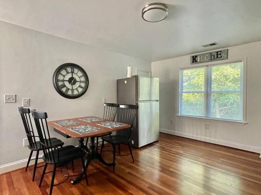 Brand New, Cozy, Modern, One-Bedroom Apartment Falls Church Eksteriør billede